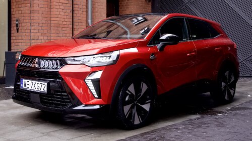 Astara wprowadza model Grandis do salonów Mitsubishi i publikuje pełen cennik