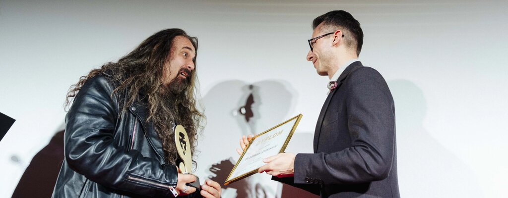 Laudacja dla dr Dominika Lewińskiego, Laureata Lwa PR 2025 w kat. Edukator_ka/ Badacz_ka PR