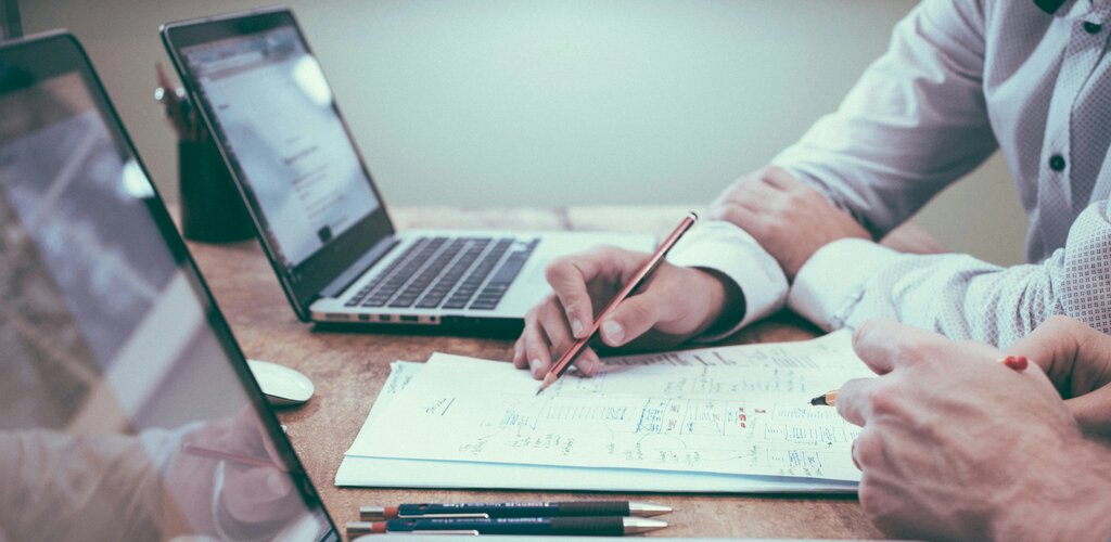 Polski biznes ostrożny wobec chińskich marek. Firmy wybierają sprawdzone rozwiązania