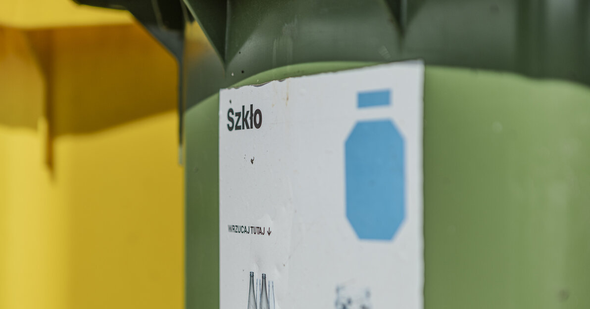 Zielony pojemnik na szkło Fot Piotr Wittman gdansk.pl 