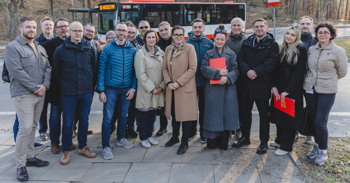 wizyta prezydent Gdańska w dzielnicy Brętowo, fot  D Paszlinski, www gdansk pl (1)