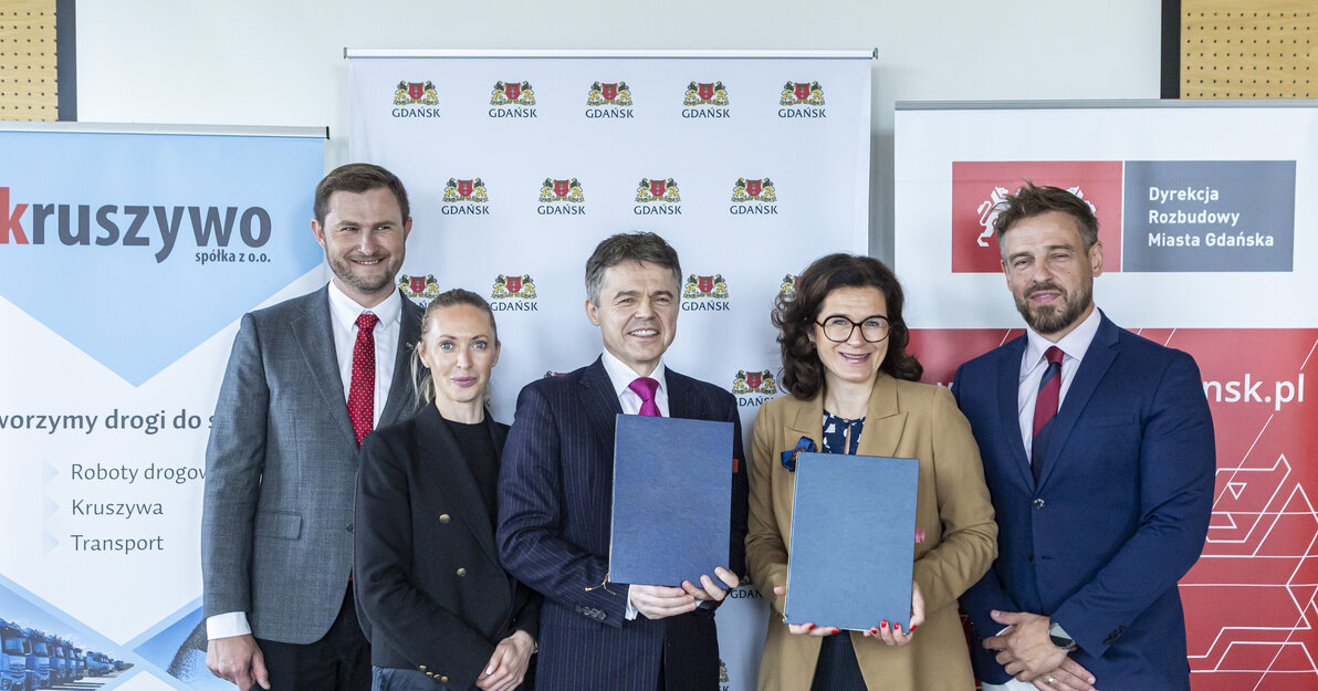 Podpisanie umowy - u. Junony oraz Turystyczna i Lazurowa fot. P. Wittman