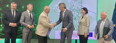 TAURON Dystrybucja zwiększa moc dla e-transportu ciężkiego. Powstaną 53 nowe punkty zasilania