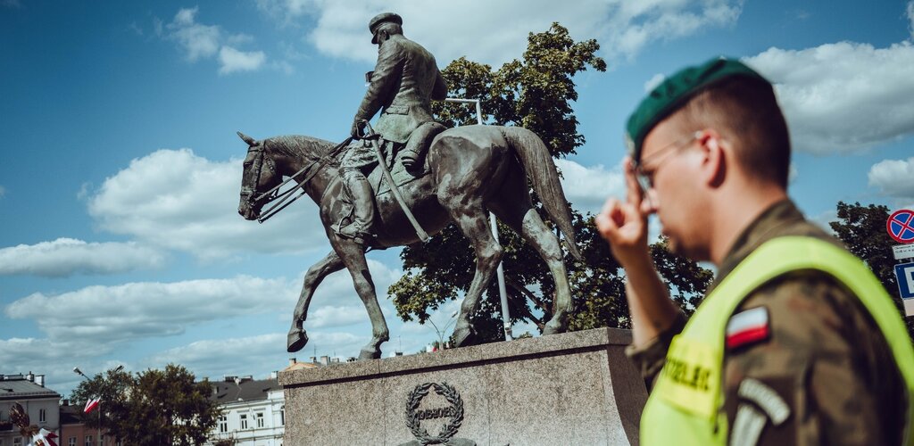 61. MARSZ SZLAKIEM I KOMPANII KADROWEJ ZAKOŃCZONY. TERYTORIALSI Z SUKCESAMI W KIELCACH