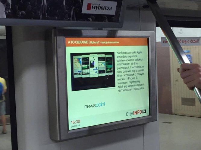 Dziś nasza notatka jeździ w Metro Warszawskie 😁 szykujecie się do zakupu nowego iPhone 7? 📱🖥 https://t.co/g2HiJ8zq40