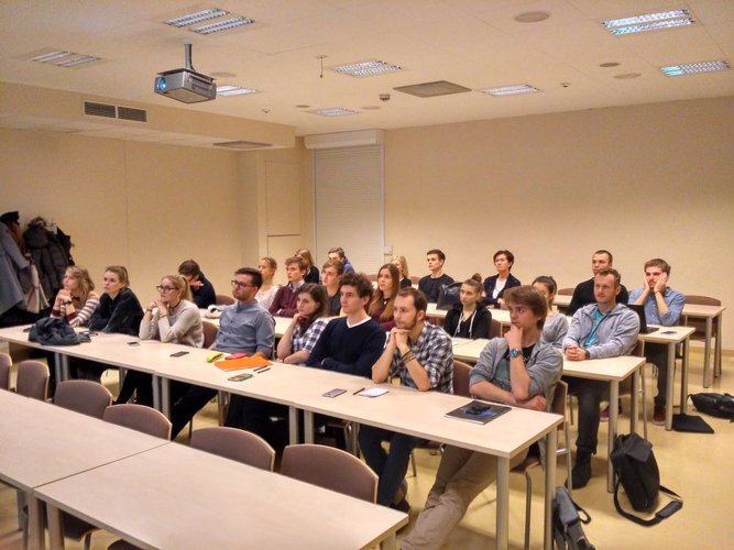 Praktycznie o zarządzaniu marką za pomocą monitoringu mediów dla #SKNmarketinguSGH. :) https://t.co/OxZqdRTpvk