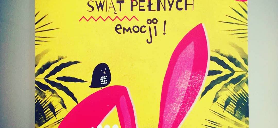 Taki #poniedziałek lubimy! ❤
Od rana czekała na nas przepyszna #paczka  pełna #słodkości.📦🍫
Bardzo dziękujemy More Bananas!  🍌 🍌 🍌
Co ciekawe, tuż po zrobieniu zdjęć wszystko tajemniczo zniknęło...