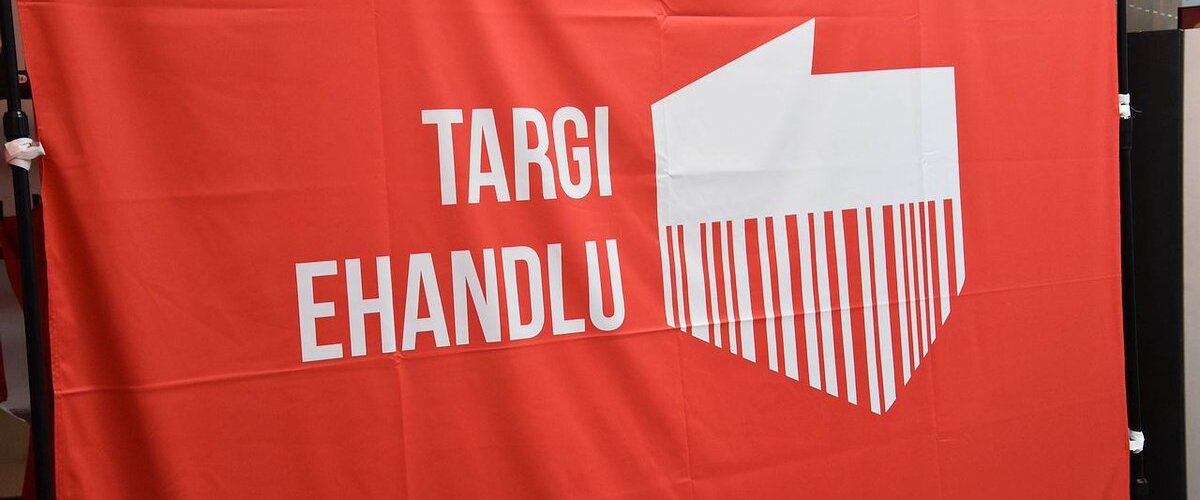 Kolejne wielkie wydarzenie ze sceny e-handlu 😁
Jesteśmy na @targiehandlu!
#ehandel #ecommerce #targi #expo https://t.co/NaJAinQZn5