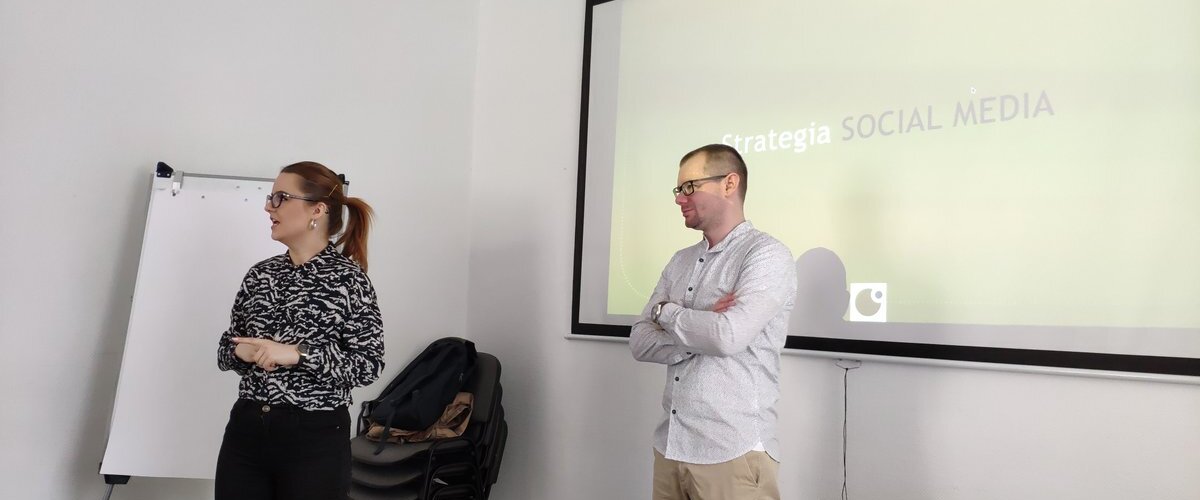 Witamy na szkoleniu Newspoint!
Zaczynamy od wyzwań podczas budowania swojej obecności w social media. https://t.co/ygKUs1gbLz