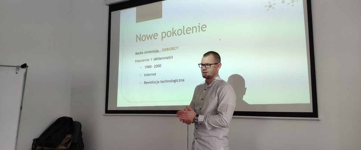 Nowe pokolenie. Nowa komunikacja. Nowe wyzwanie.
#szkolenieNEWSPOINT https://t.co/i3oVhCqyKd