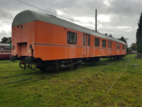 Wagon pocztowy przekazany Fundacji Polskich Kolei Wąskotorowych 