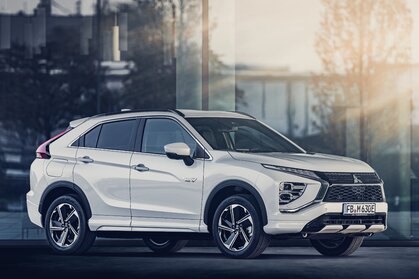 Mitsubishi Eclipse Cross PHEV z zewnątrz 41