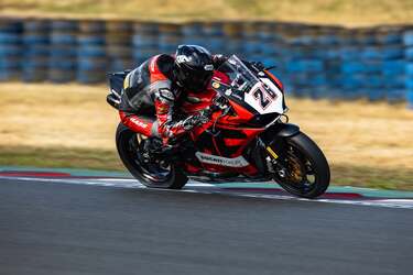 452044474993302 1421805996621870