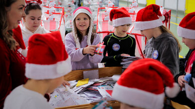 Sequence 01 00 02 09 00 Still002 