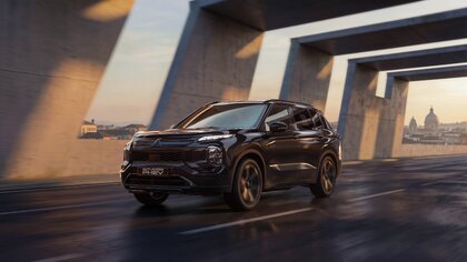 Mitsubishi Outlander Black (1)